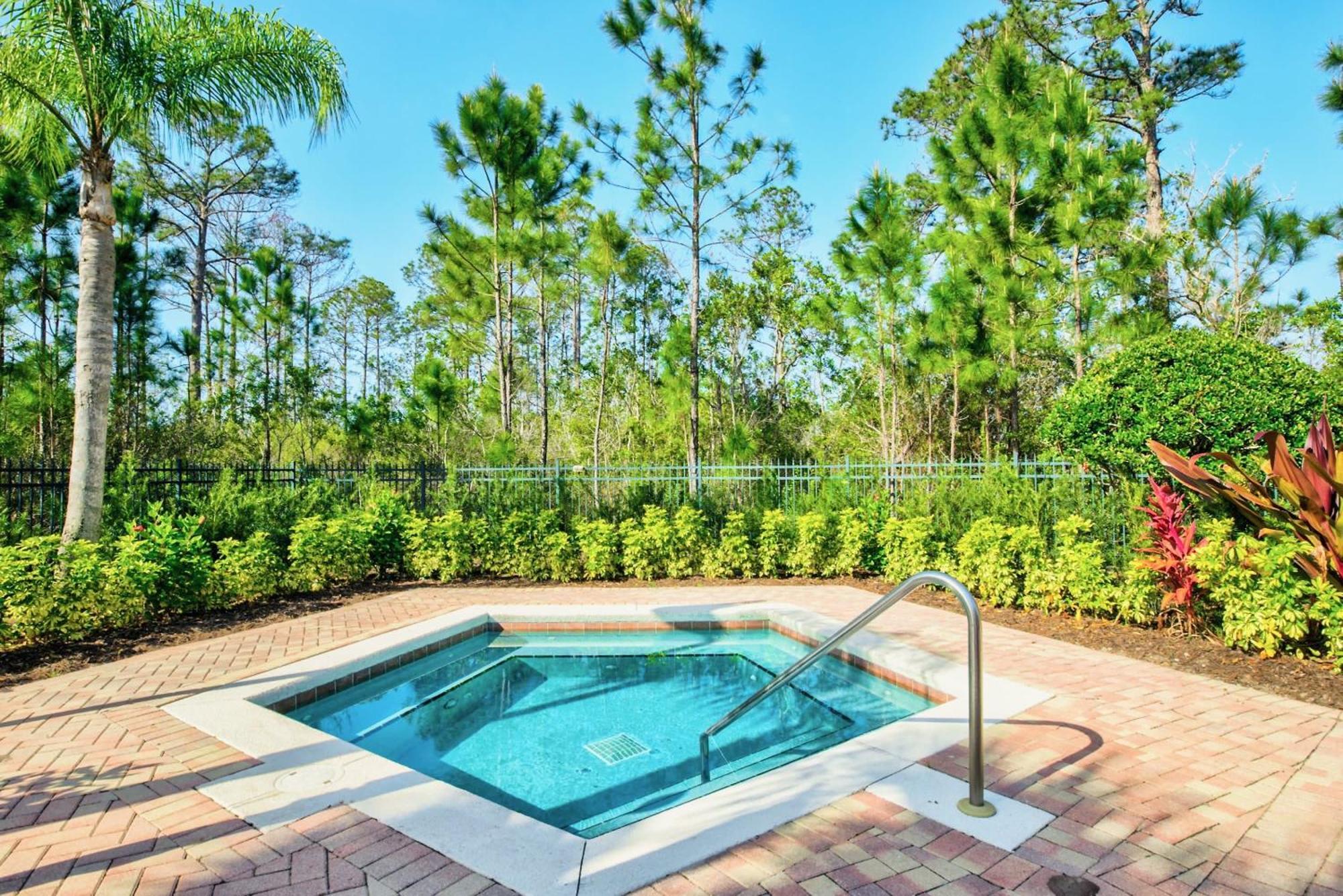 Bright 2Br Condo With Pool And Hot Tub - Near Disney! Orlando Luaran gambar